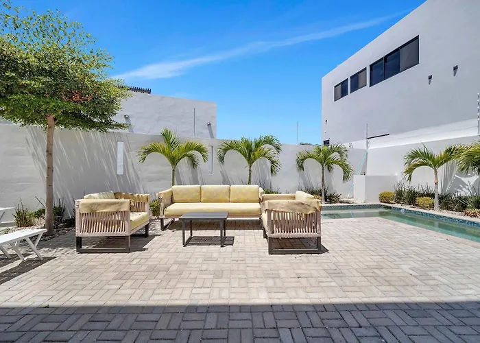 Stunning & Beautiful House With Private Pool Ferienhaus *