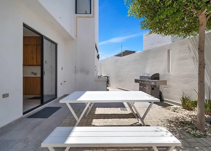 Ferienhaus Stunning & Beautiful House With Private Pool *