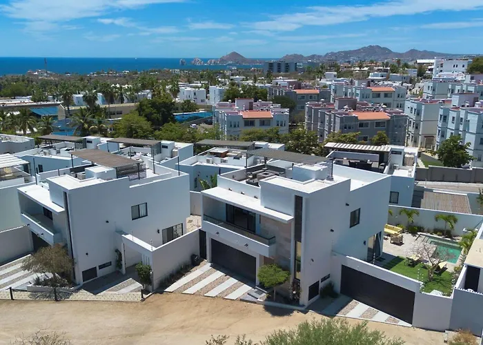 Ferienhaus Stunning & Beautiful House With Private Pool *